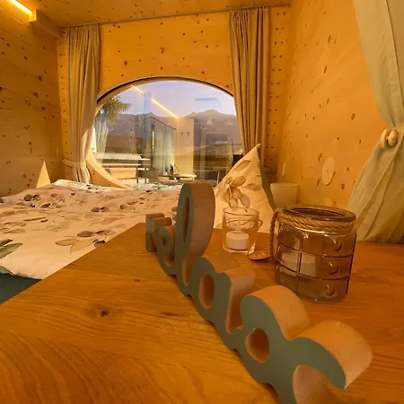 Semesterbostad Unique Tiny Eco With Gorgeous Views To Jungfrau Massiv *